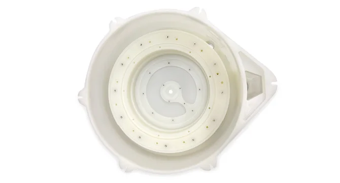 How does multi cavity or family molding work